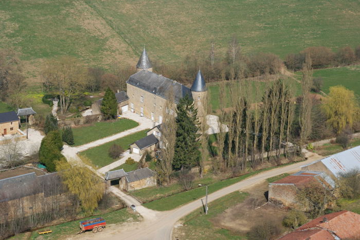 19-Chateau-Lombut.jpg