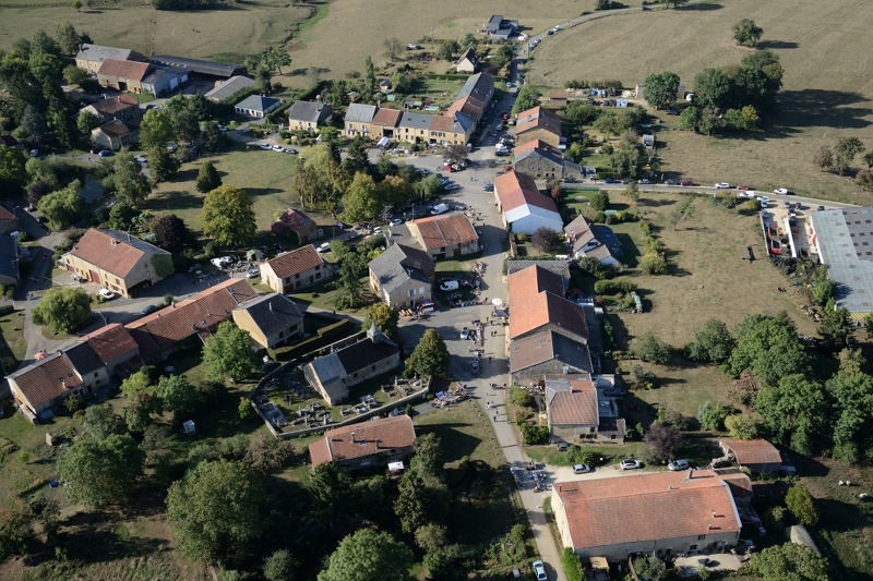 19-11-Villers-sur-le-Mont-Brocante.jpg