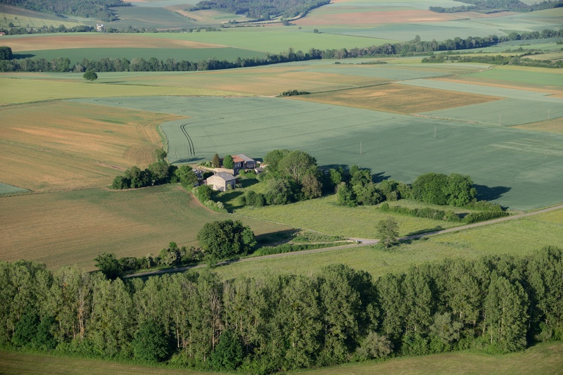 22-14-La-Neuville-a-Maire-Ferme.JPG