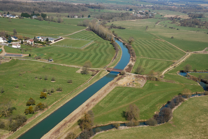 008-Canal-des-Ardennes