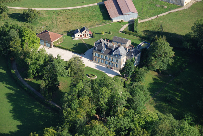 05-Stonne-Chateau-Les-Huttes-d-Ogny.jpg