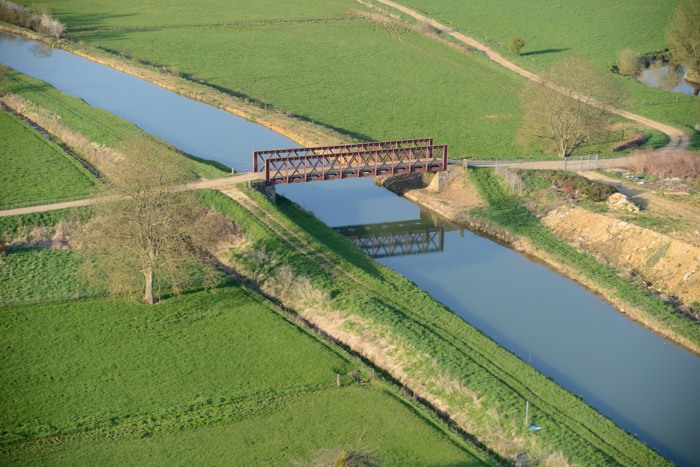 09-Hannogne-Saint-Martin-canal.jpg