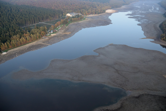 17-09-Lac-Vieilles-Forges-Vide.jpg