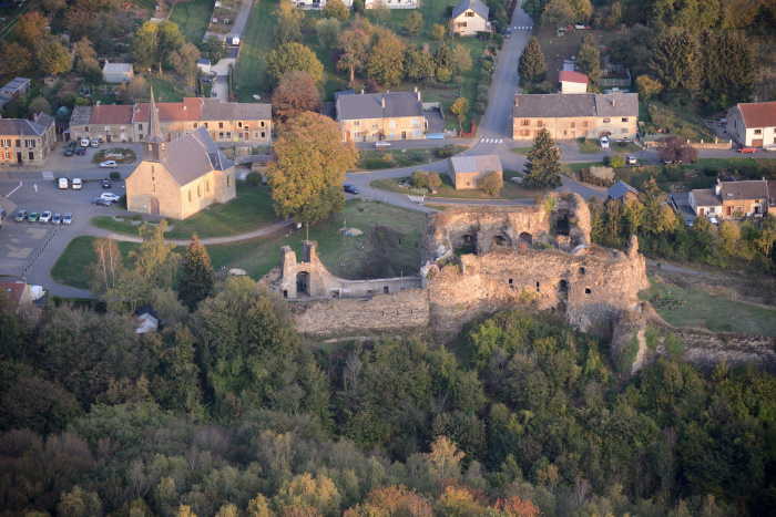 18-07-Montcornet-Chateau