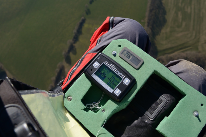 19-16-Charleville-Cockpit.jpg